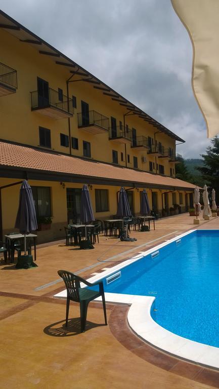 Del Riccio Hotel Martirano Exteriör bild